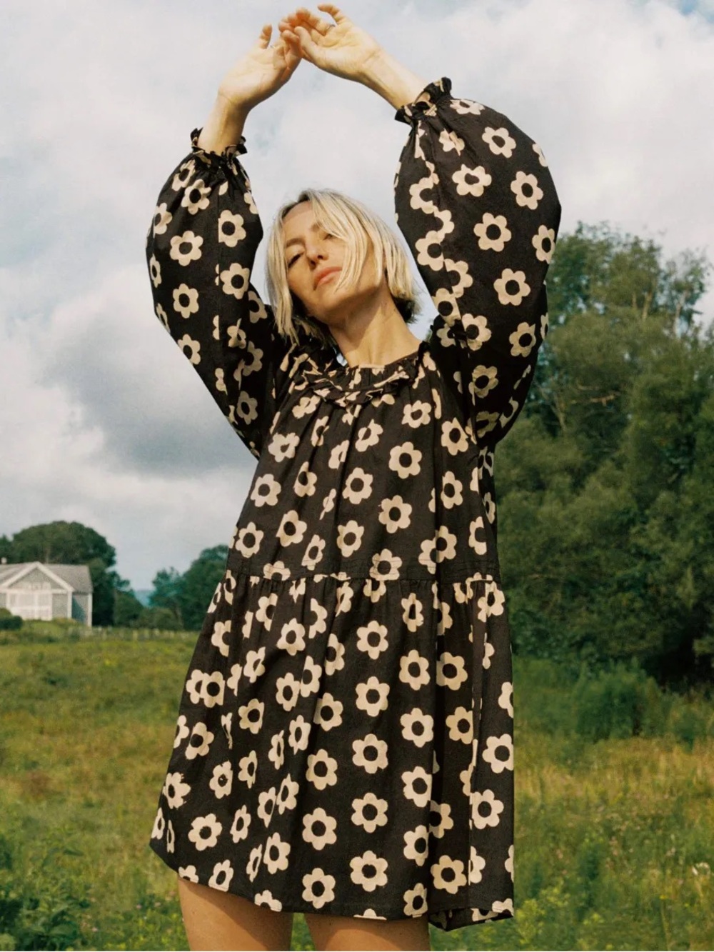 Christy Dawn Salona Dress in Noir Daisy